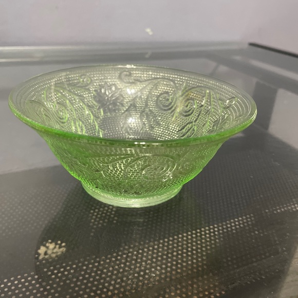 Vintage Green Glass Set - Picture 9 of 9